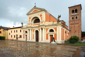 SAN PIETRO IN CASALE - Chiesa dei Santi Pietro e Paolo