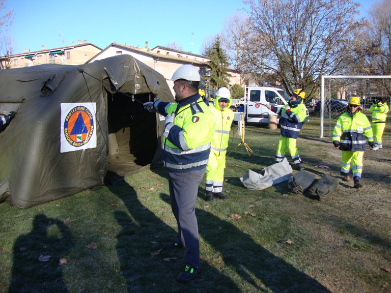 Montaggio tenda ultimato