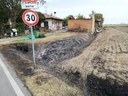 Il fuoco lambisce le prime case