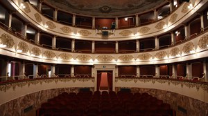 Affidamento del servizio di custodia e di gestione dei servizi tecnici e di sala nei teatri e in spazi esterni non teatrali